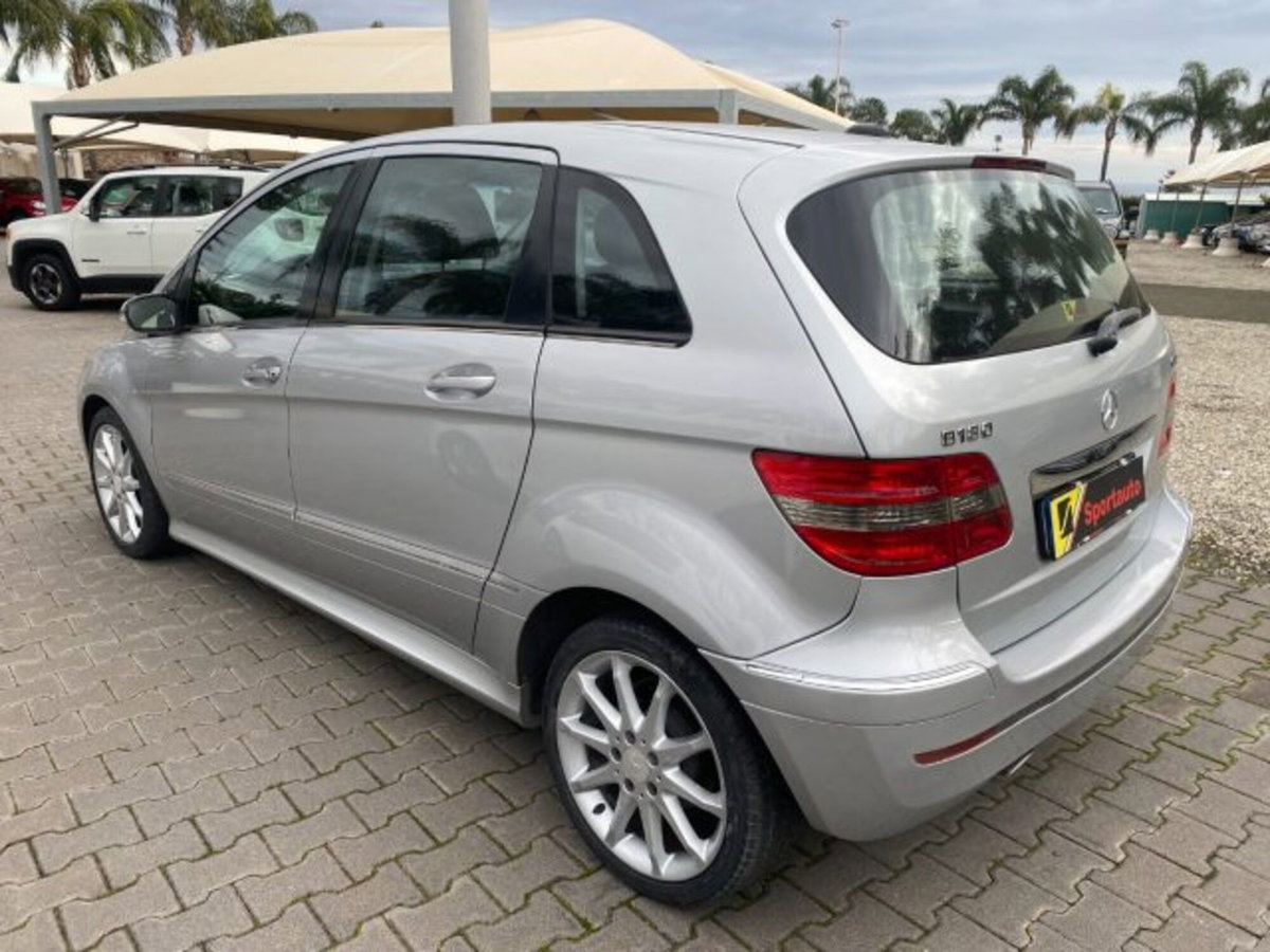 Mercedes-Benz Classe B 180 CDI Sport (15)