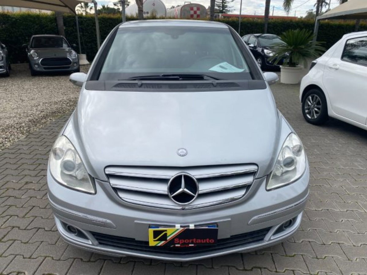 Mercedes-Benz Classe B 180 CDI Sport (9)