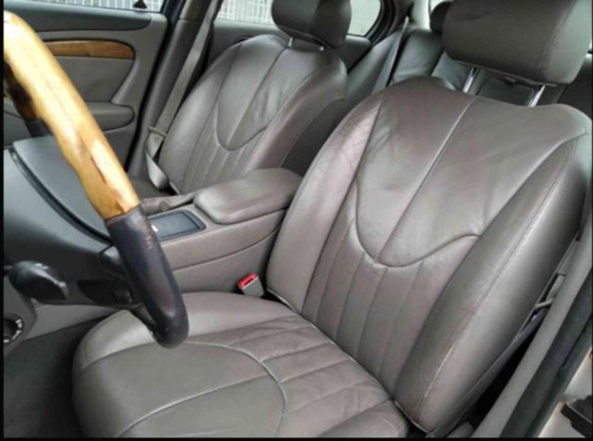 Jaguar S-Type 3.0 V6 Executive (5)