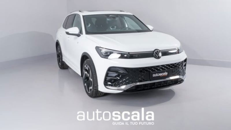 Volkswagen Tiguan 2.0 tdi R-Line 150cv dsg