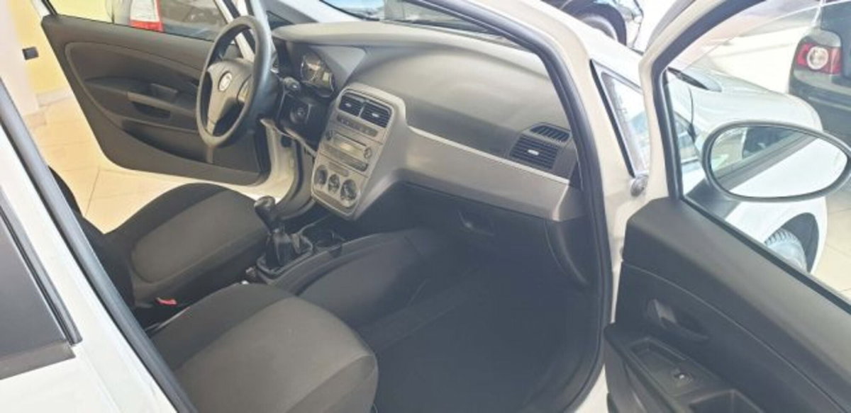 Fiat Punto 1.3 MJT II S&S 85 CV 5 porte ECO Easy (11)