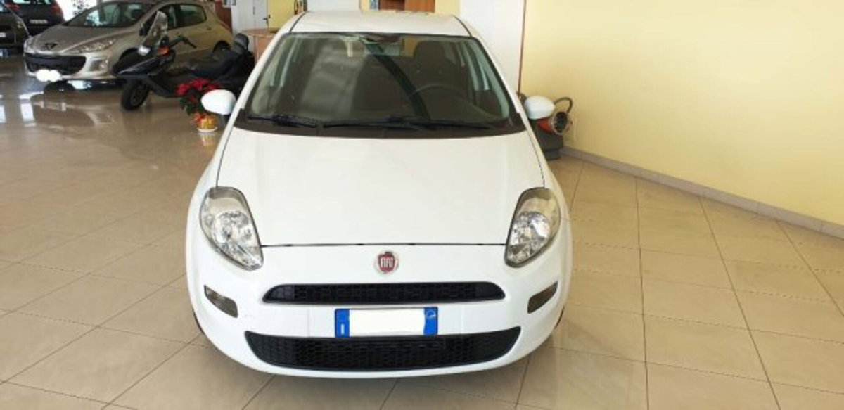 Fiat Punto 1.3 MJT II S&S 85 CV 5 porte ECO Easy (2)