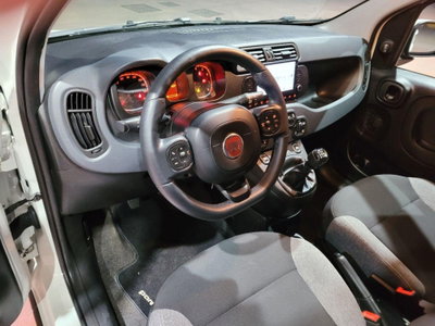 Fiat Panda 1.0 FireFly S&S Hybrid City Cross (16)
