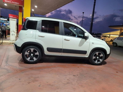 Fiat Panda 1.0 FireFly S&S Hybrid City Cross (8)