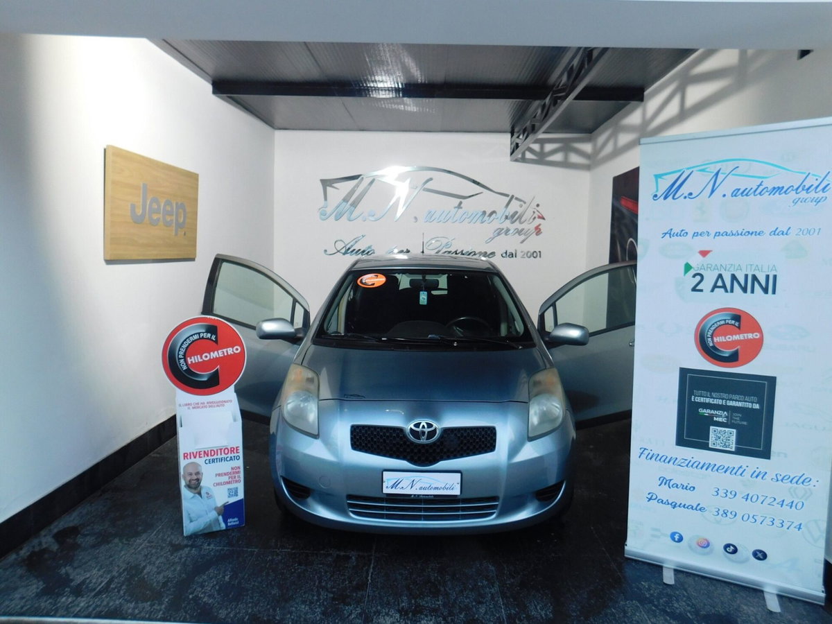 Toyota Yaris 1.0 5 porte Sol (18)