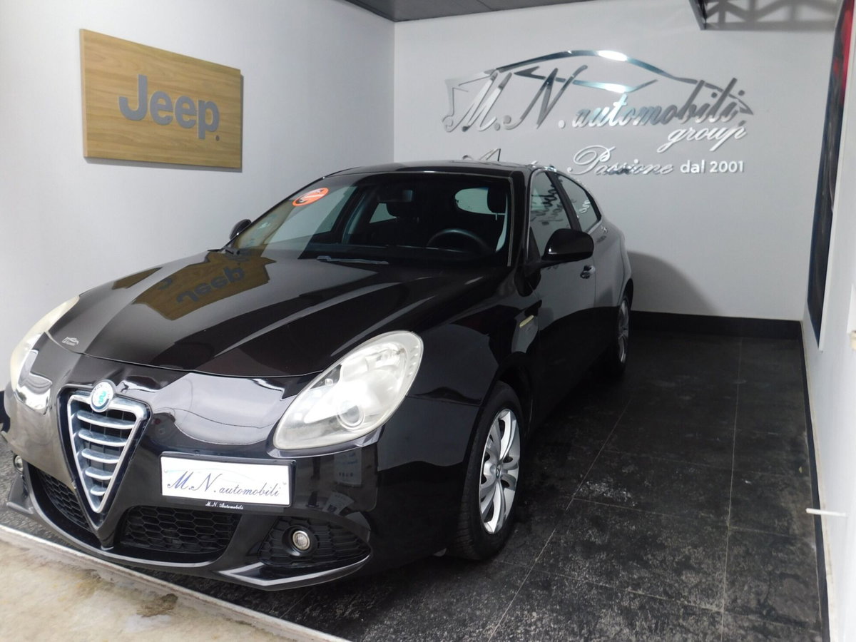 Alfa Romeo Giulietta 1.4 Turbo Distinctive Gpl 120cv E6 (2)