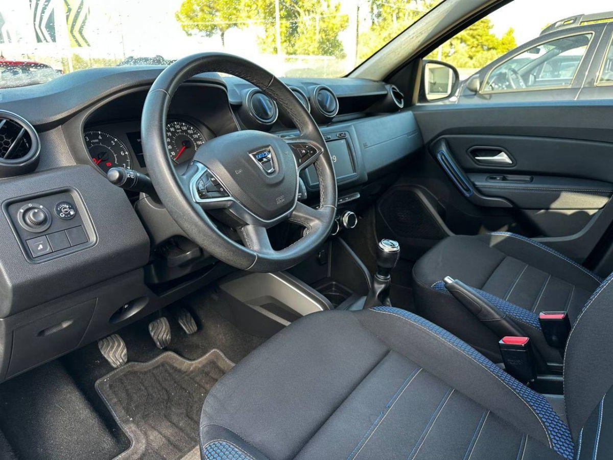 Dacia Duster 1.0 TCe 100 CV ECO-G 4x2 Essential (7)