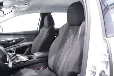 Peugeot 3008 PureTech Turbo 130 S&S Active Pack (11)