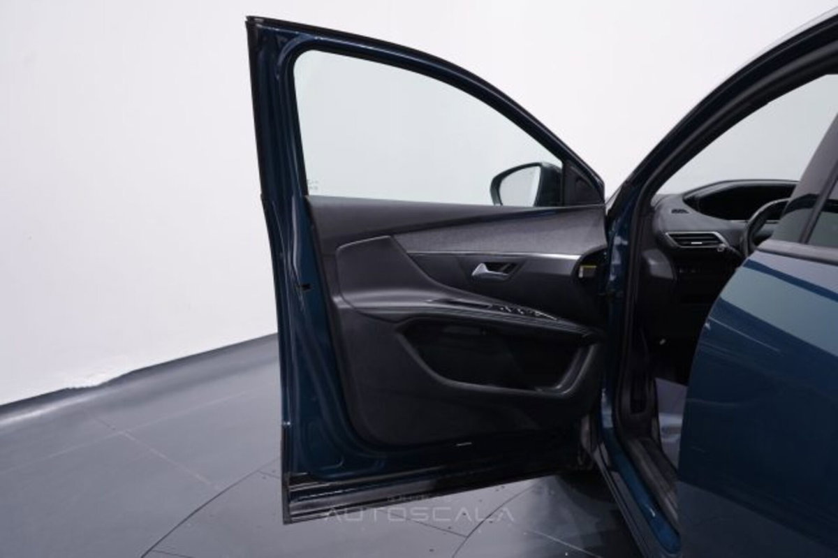 Peugeot 3008 PureTech Turbo 130 S&S Allure Pack (9)