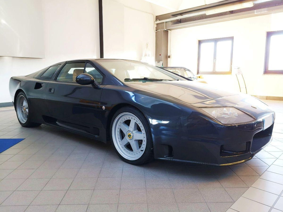 Lotus Esprit 2.2i turbo cat SE (2)