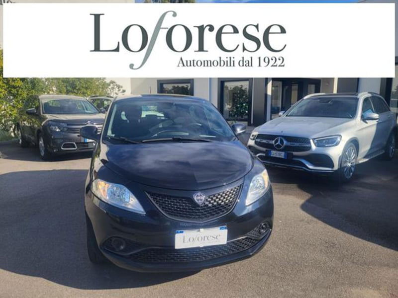 Lancia Ypsilon 1.2 69 CV 5 porte Silver