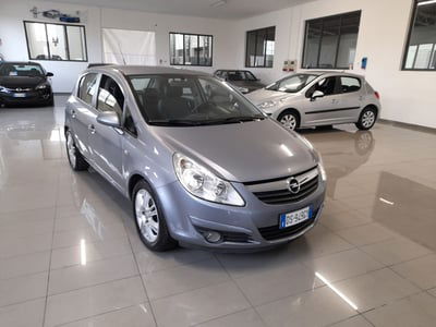 Opel Corsa 1.2 5 porte Cosmo usata