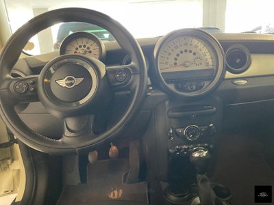 MINI Mini 1.6 16V One (55kW) (10)