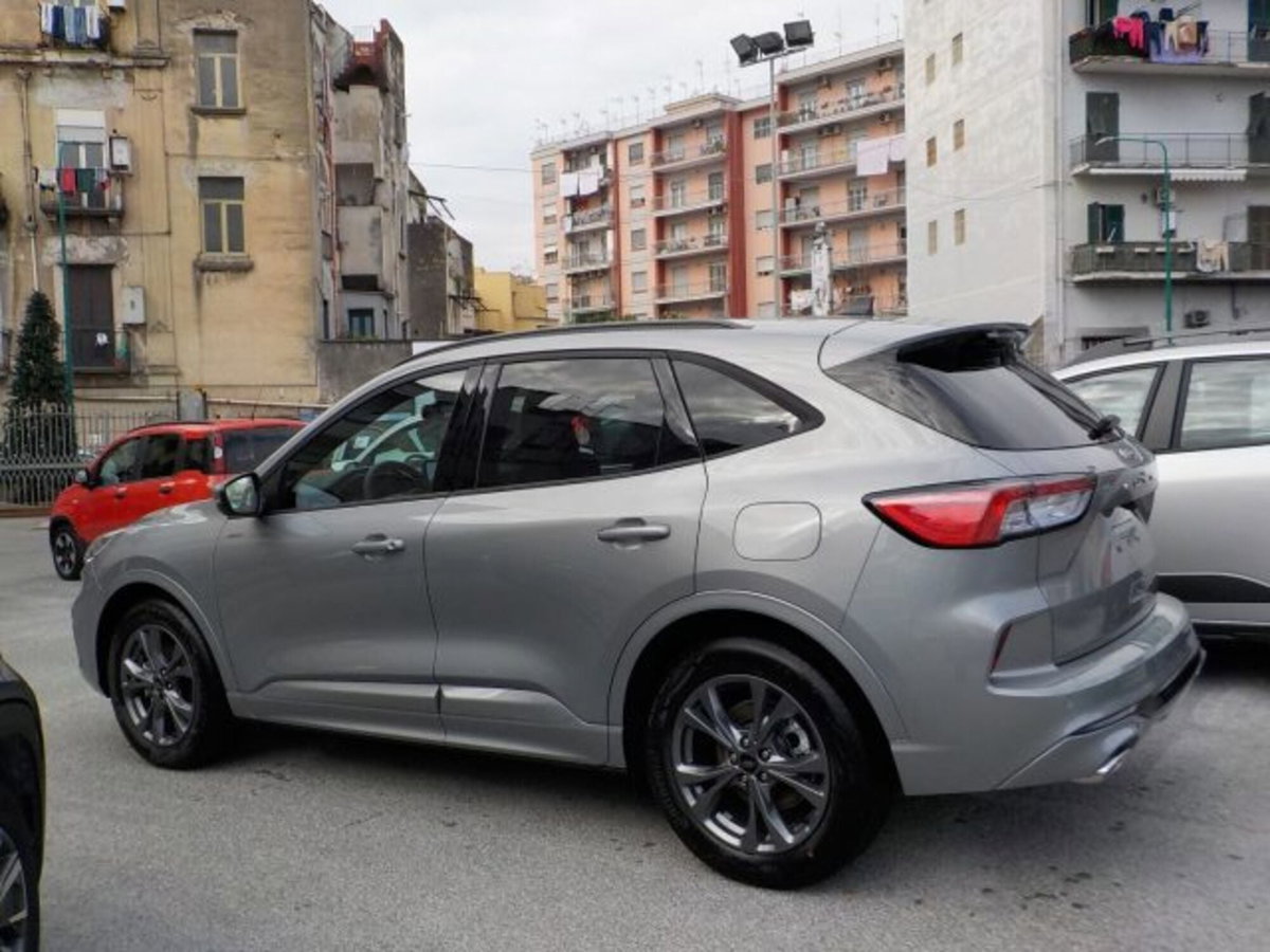 Ford Kuga 2.5 Full Hybrid 190 CV CVT 2WD Vignale (12)
