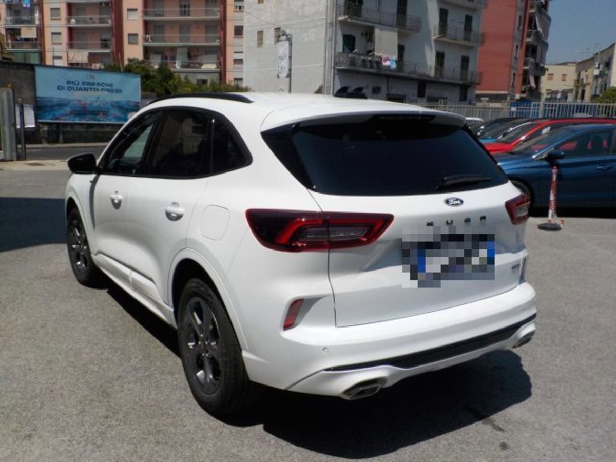 Ford Kuga 2.5 Full Hybrid 190 CV CVT 2WD Vignale (13)