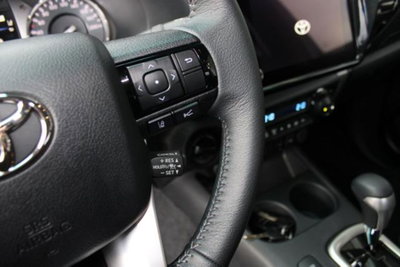 Toyota Hilux 2.D-4D 4WD porte Double Cab Comfort (15)