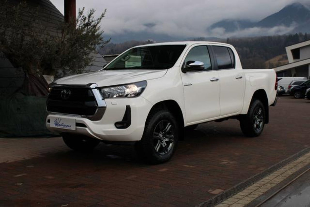 Toyota Hilux 2.D-4D 4WD porte Double Cab Comfort (2)
