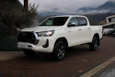 Toyota Hilux 2.D-4D 4WD porte Double Cab Comfort (2)