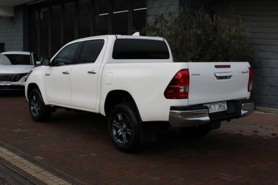 Toyota Hilux 2.D-4D 4WD porte Double Cab Comfort (5)