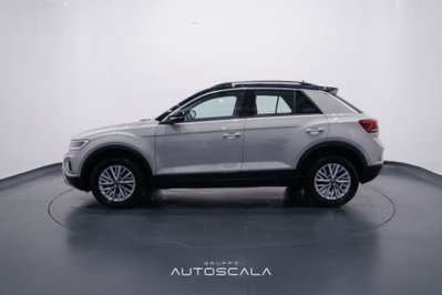 Volkswagen T-Roc 1.5 tsi Life dsg (3)