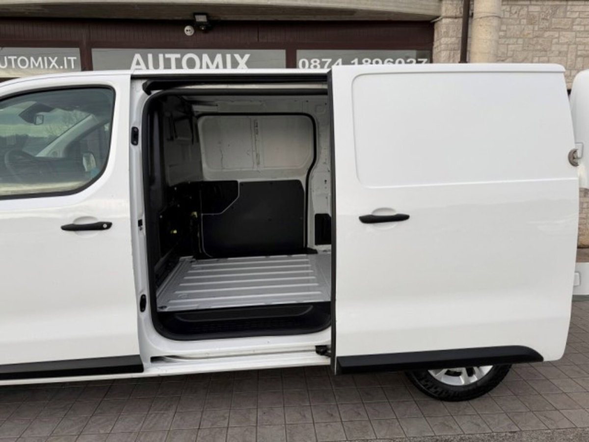 Opel Vivaro Furgone 1.5 Diesel 100CV S&S PL-TN M Furgone Enjoy (15)
