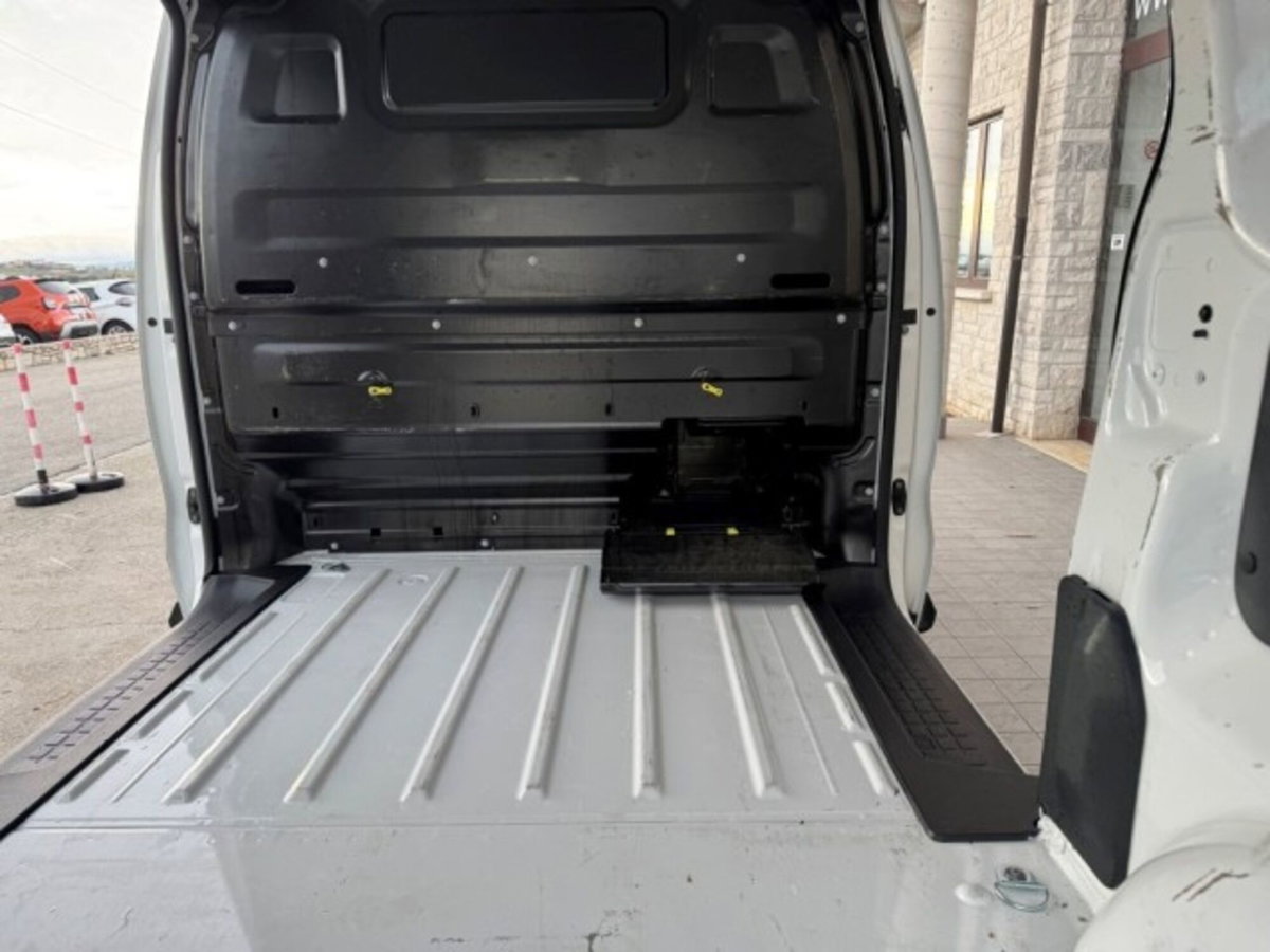Opel Vivaro Furgone 1.5 Diesel 100CV S&S PL-TN M Furgone Enjoy (17)
