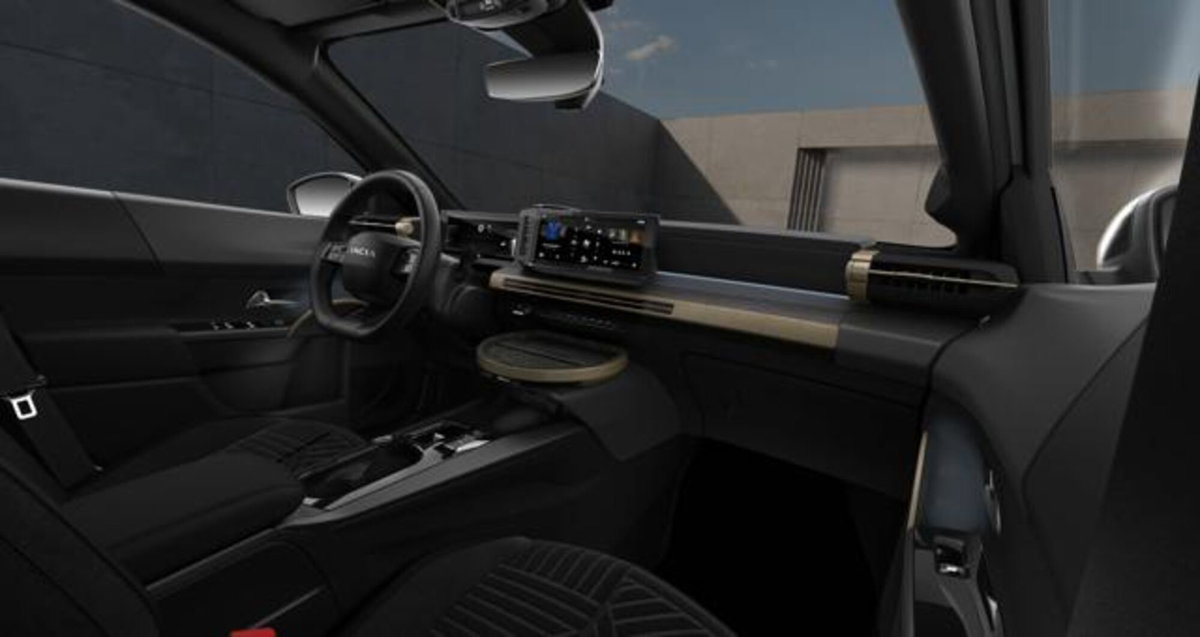 Lancia Ypsilon 1.2 mhev Edizione Limitata Cassina e-dct (6)