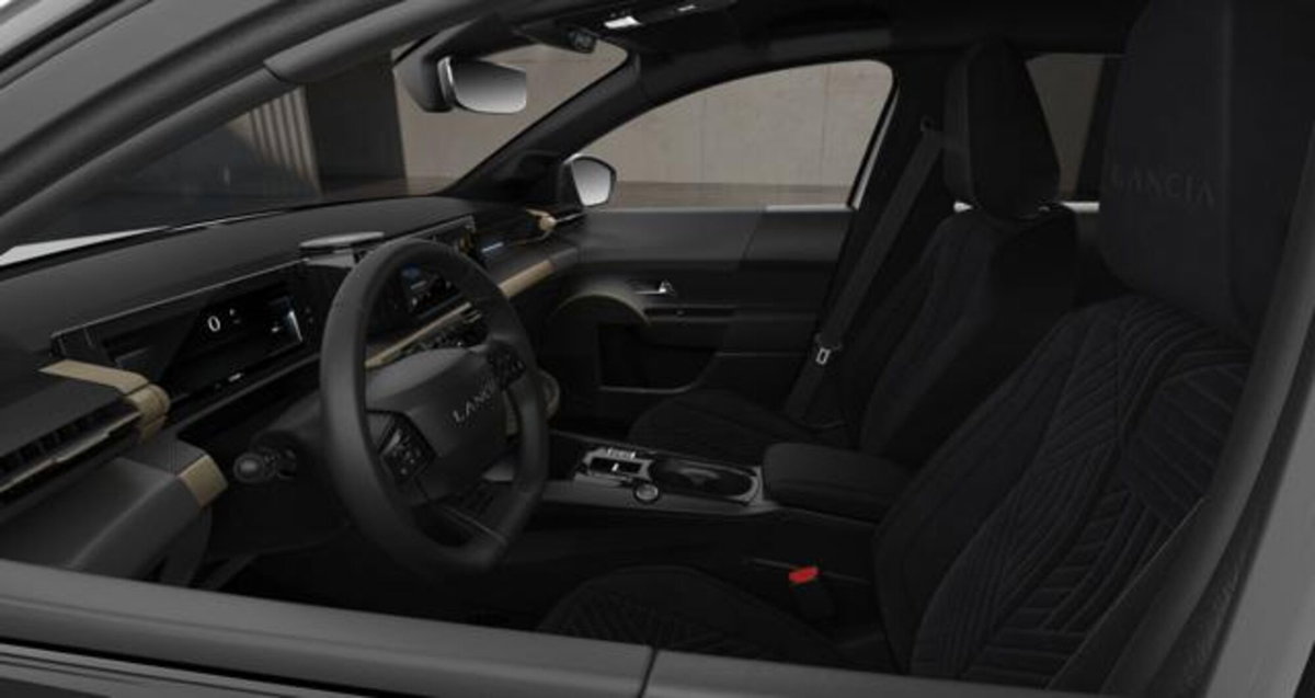 Lancia Ypsilon 1.2 mhev Edizione Limitata Cassina e-dct (6)