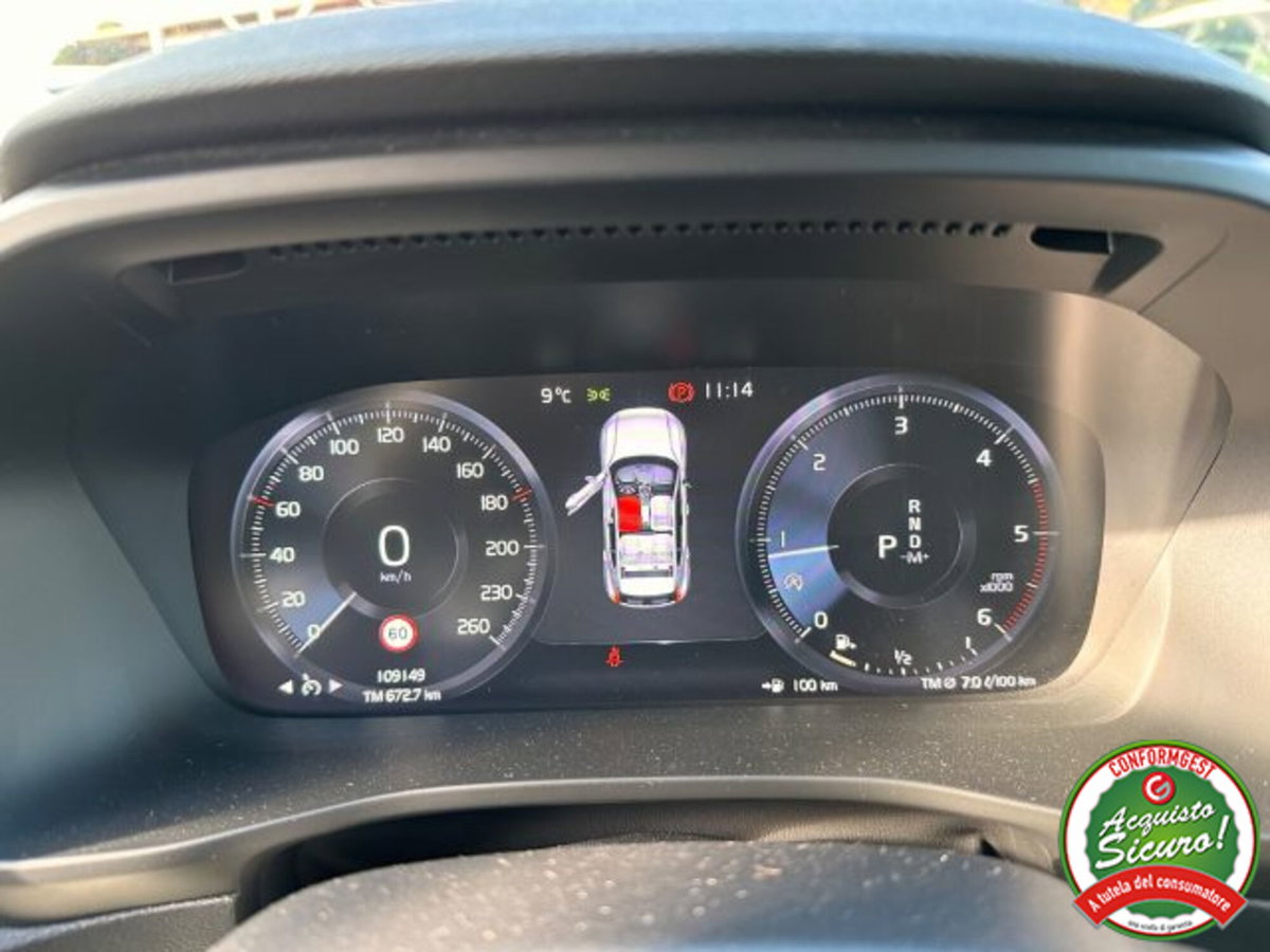 Volvo XC40 D3 Geartronic Business Plus (10)