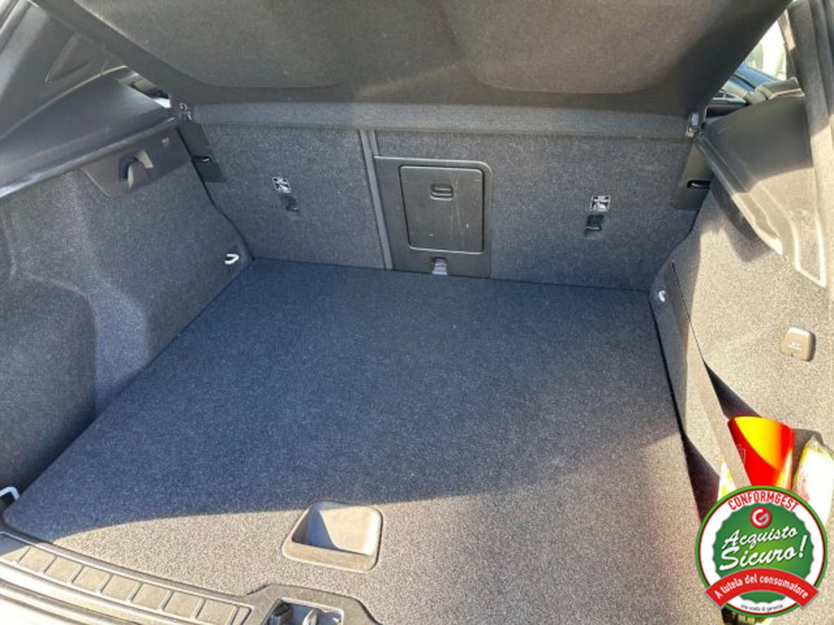 Volvo XC40 D3 Geartronic Business Plus (14)