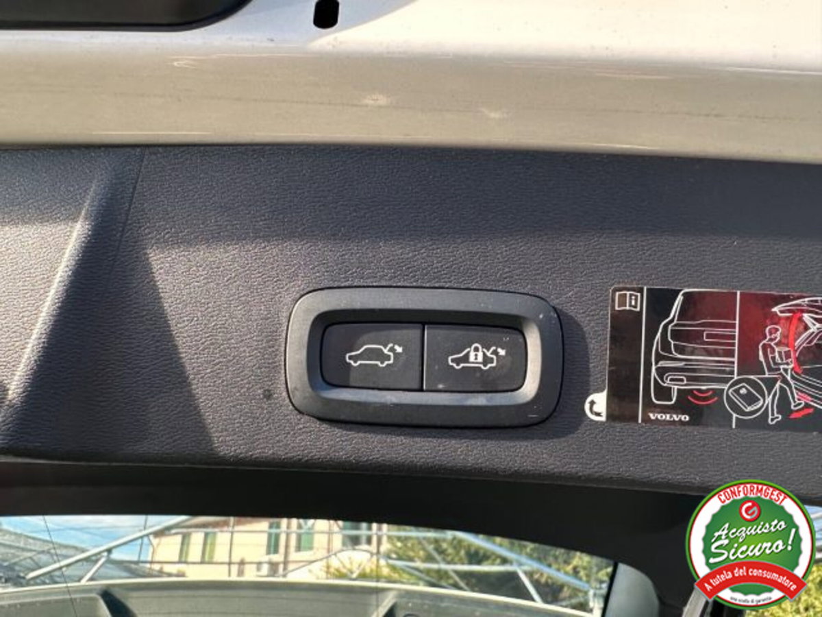 Volvo XC40 D3 Geartronic Business Plus (15)