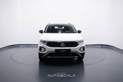 Volkswagen T-Roc 1.5 tsi Life dsg (2)