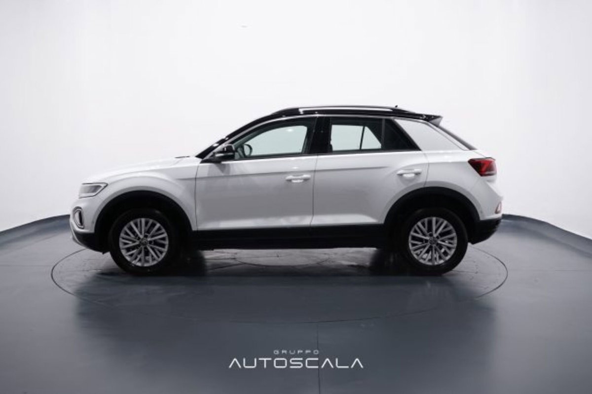 Volkswagen T-Roc 1.5 tsi Life dsg (3)