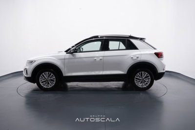 Volkswagen T-Roc 1.5 tsi Life dsg (3)