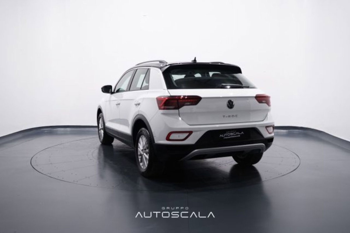 Volkswagen T-Roc 1.5 tsi Life dsg (4)