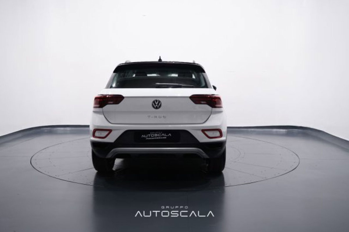 Volkswagen T-Roc 1.5 tsi Life dsg (5)
