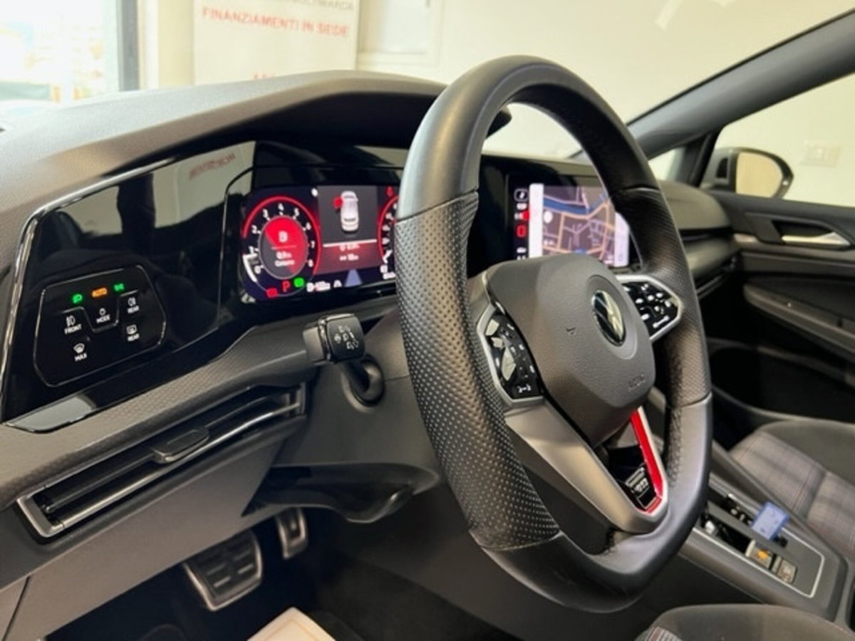 Volkswagen Golf 2.0 TSI GTI DSG (13)