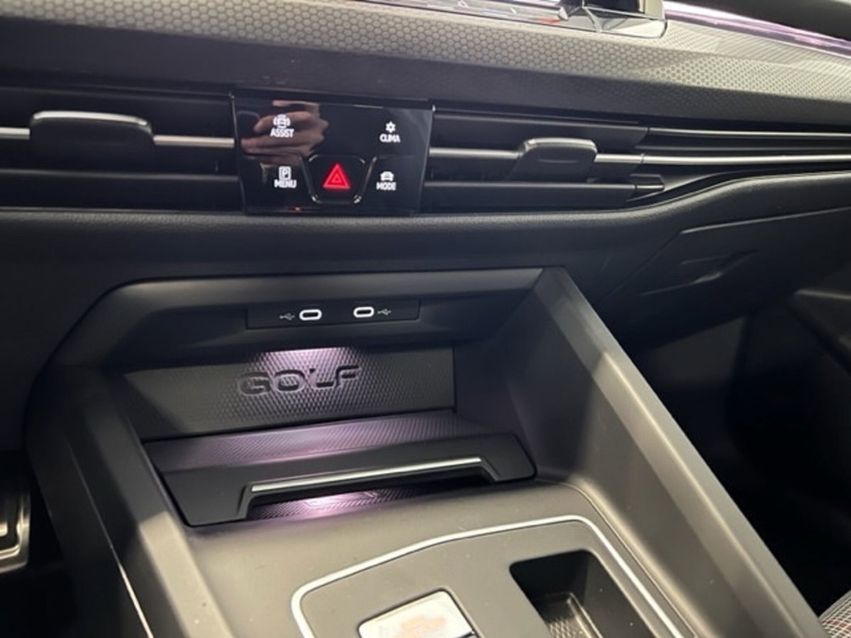 Volkswagen Golf 2.0 TSI GTI DSG (14)