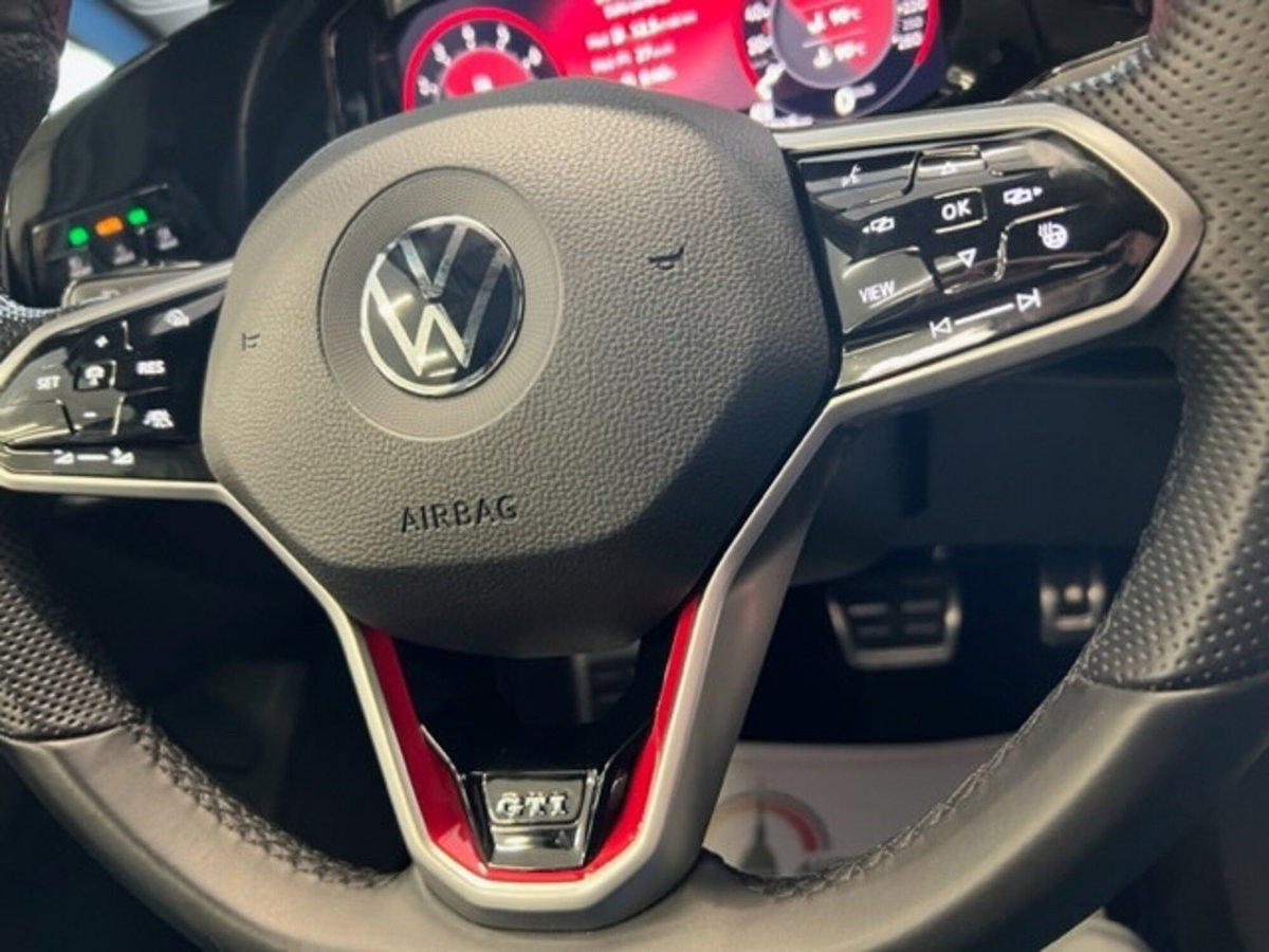 Volkswagen Golf 2.0 TSI GTI DSG (18)