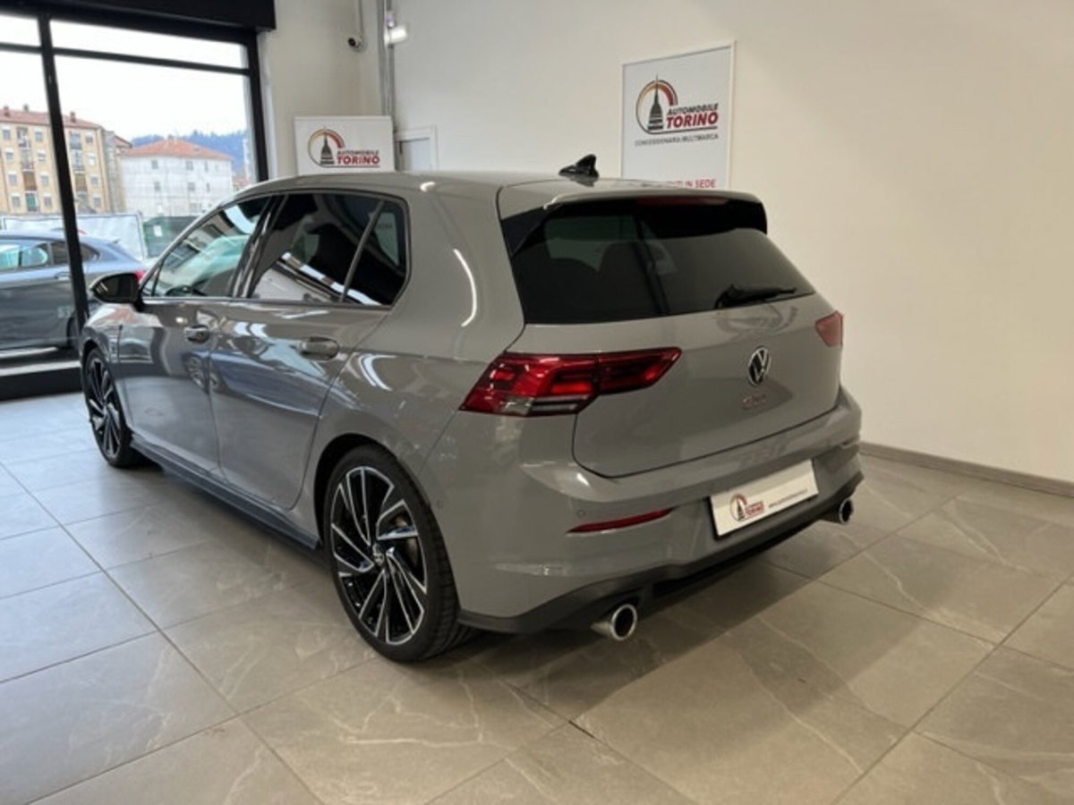 Volkswagen Golf 2.0 TSI GTI DSG (5)