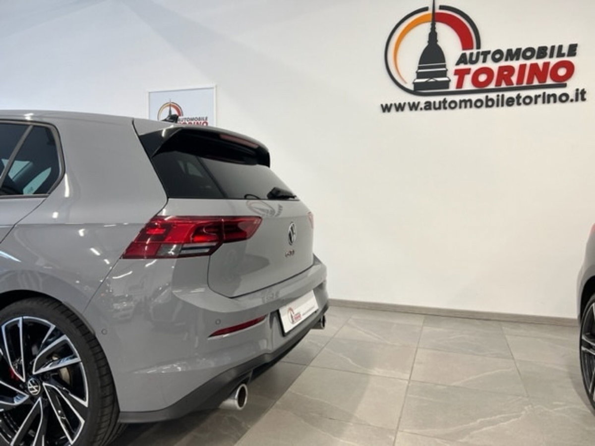 Volkswagen Golf 2.0 TSI GTI DSG (6)