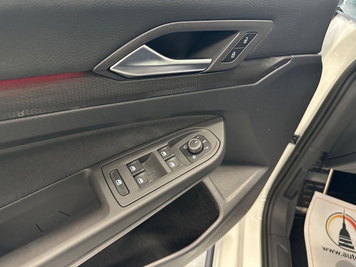Volkswagen Golf 2.0 TSI GTI DSG (11)