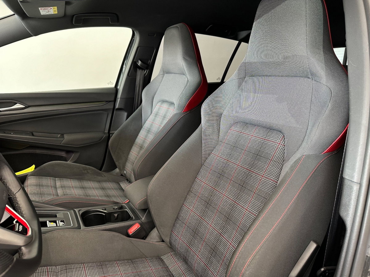 Volkswagen Golf 2.0 TSI GTI DSG (14)