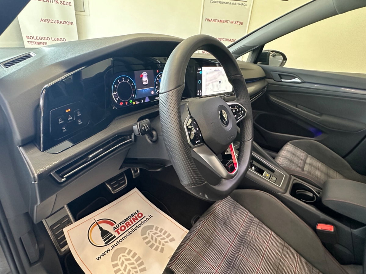 Volkswagen Golf 2.0 TSI GTI DSG (11)