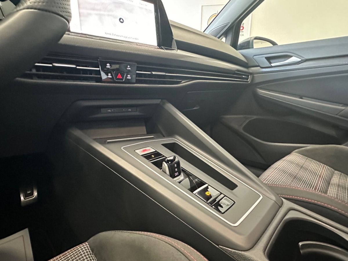 Volkswagen Golf 2.0 TSI GTI DSG (14)
