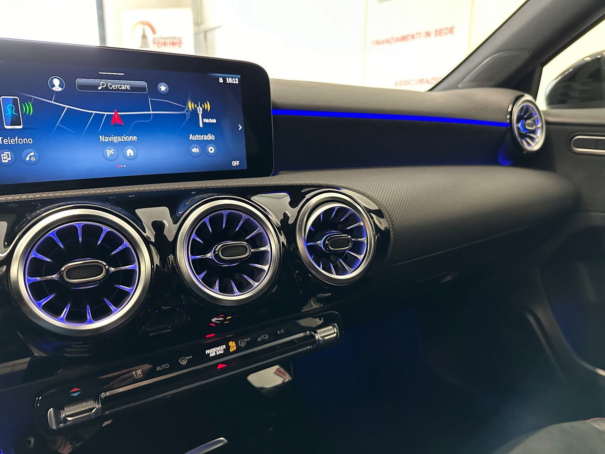 Mercedes-Benz Classe A 200 Automatic Premium (13)