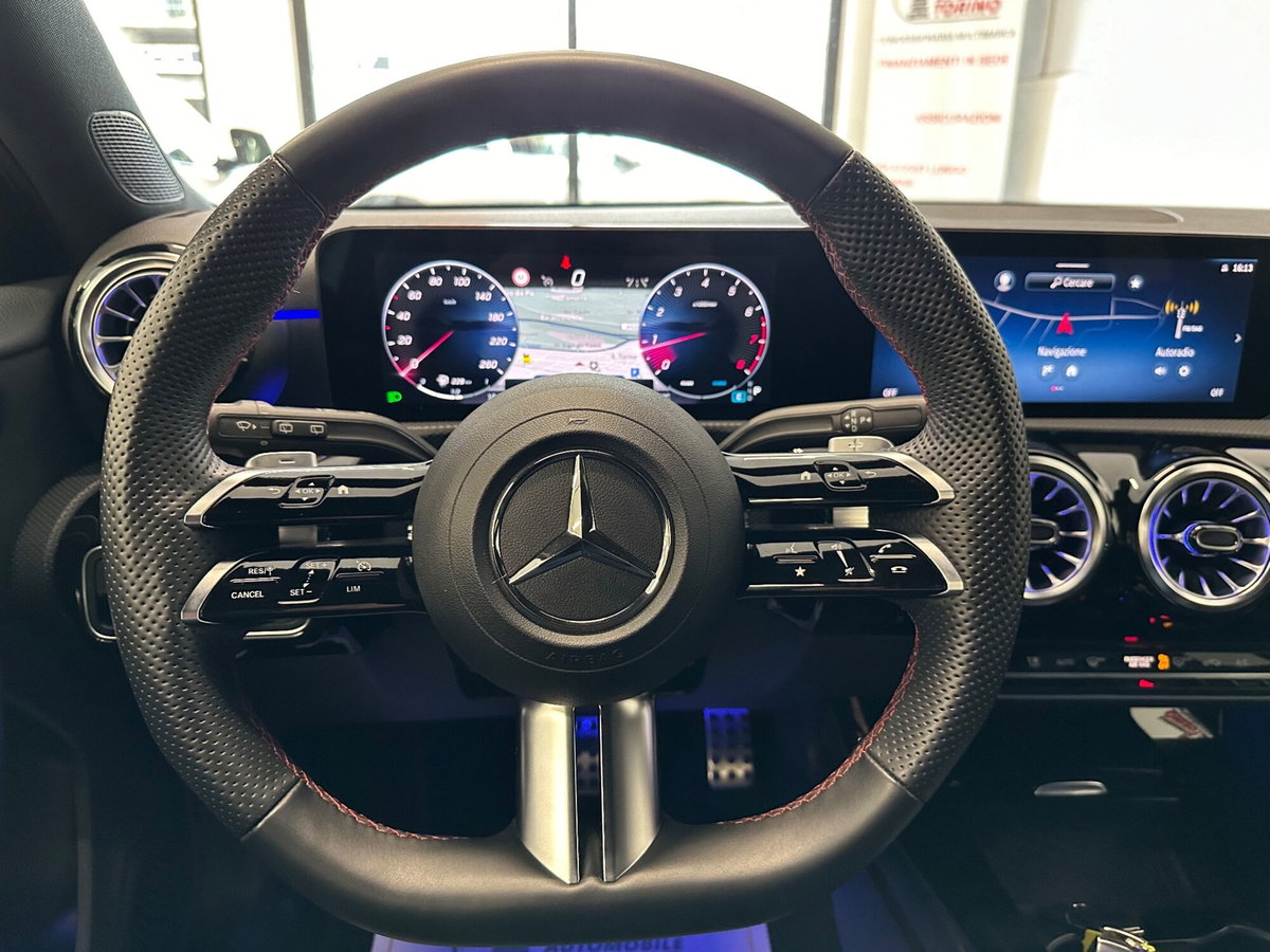 Mercedes-Benz Classe A 200 Automatic Premium (15)