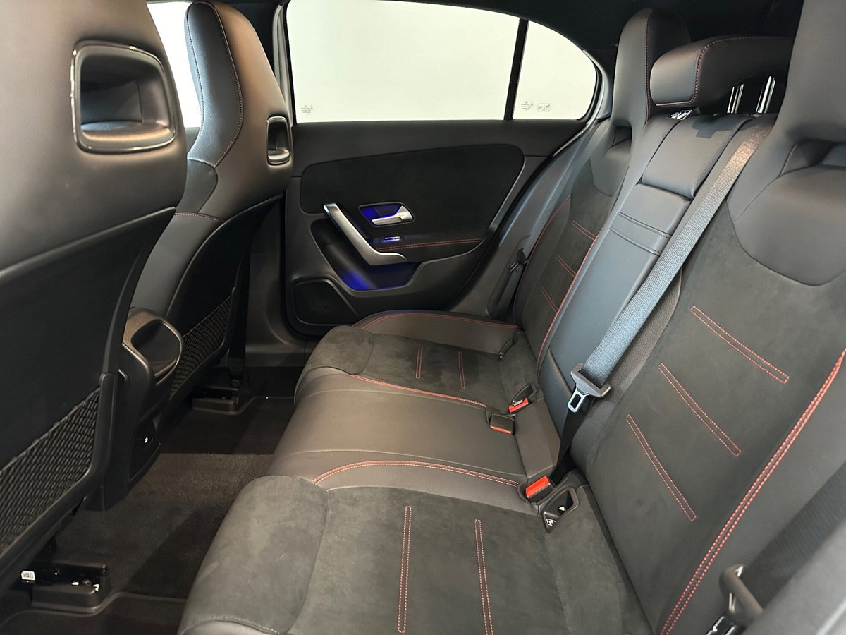 Mercedes-Benz Classe A 200 Automatic Premium (7)