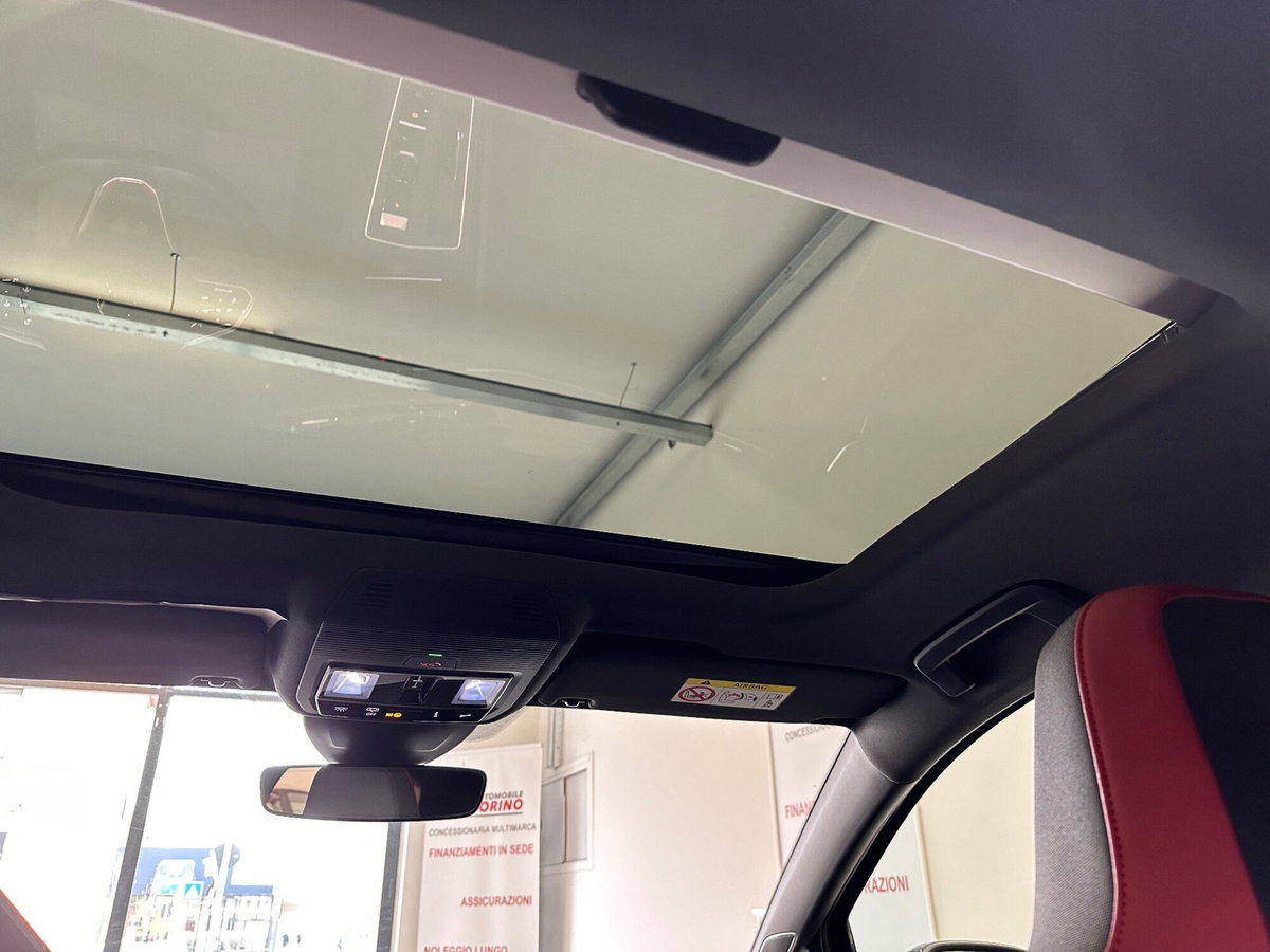 Volkswagen Golf 2.0 TSI GTI DSG (10)