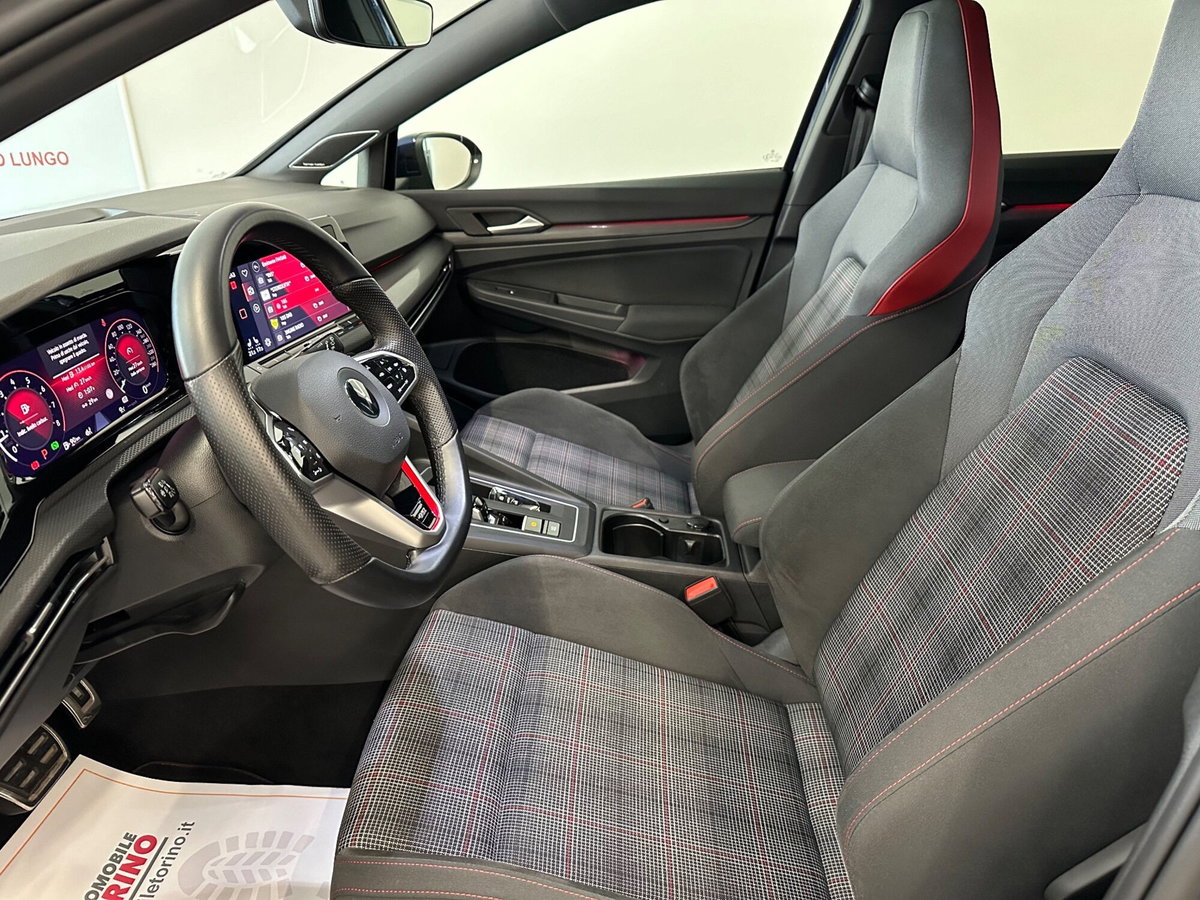 Volkswagen Golf 2.0 TSI GTI DSG (11)